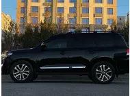 Rent Toyota Land Cruiser 200 2007 in Shymkent | Car rental without driver - 23
