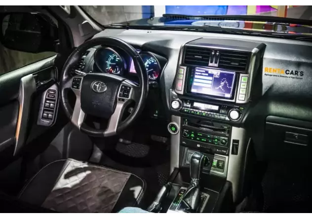 Toyota Land Cruiser Prado Арендовать джип для выезда за город - 10