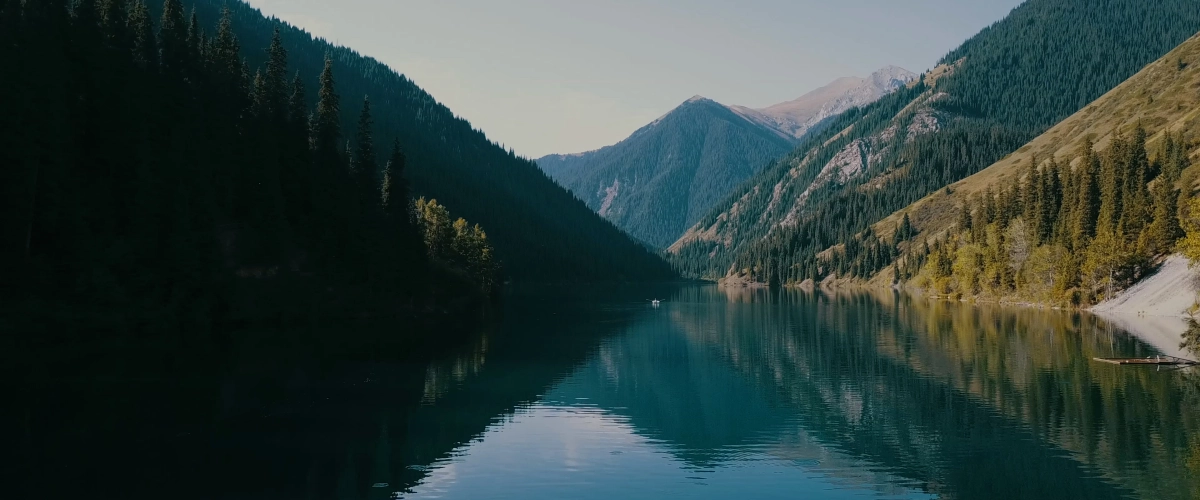 Аренда авто для Чарынского каньона и Кольсайских озёр